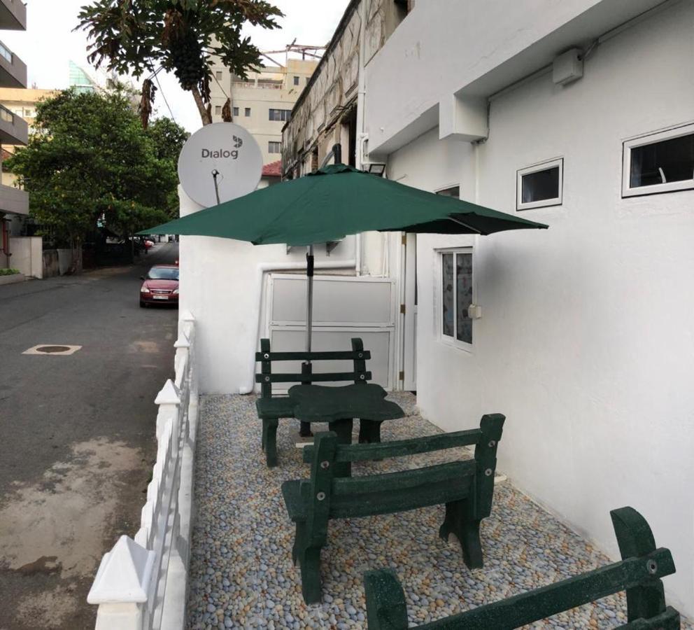 Wish Residence Seaside, Near Durdans & Vasan Eye Care Hospital, Colombo 3 Exterior foto
